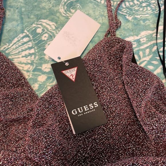 GUESS   - Picture 2 of 8